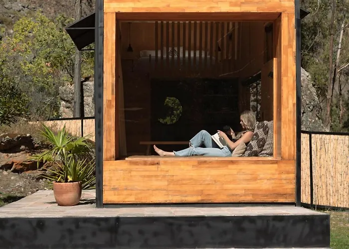 Lodge Earth Tones - Serenity In A Starry Slumber Ollantaytambo